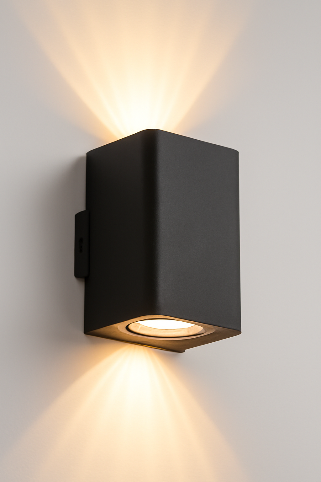 LUMI OUTDOOR